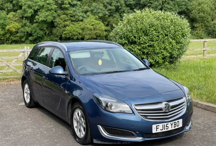 Vand Auto Vauxhall Insignia din 2015 in Hatfield, UK