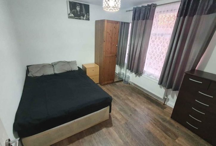 Chirie Camera Double in zona Chingford, Londra