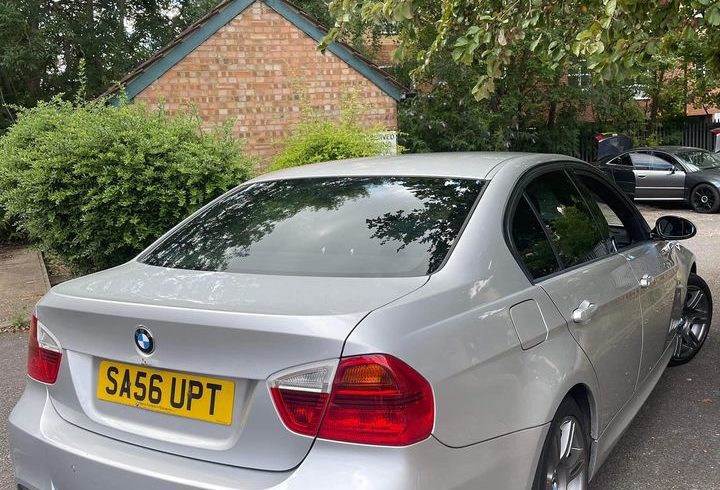 Vand Masina BMW Seria 3 Sedan In Borehamwood, UK