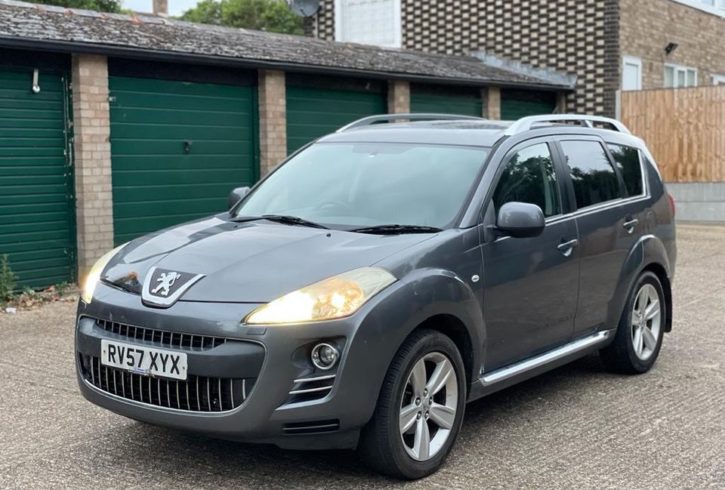 Vand Masina Peugeot 4007 In Hatfield, UK