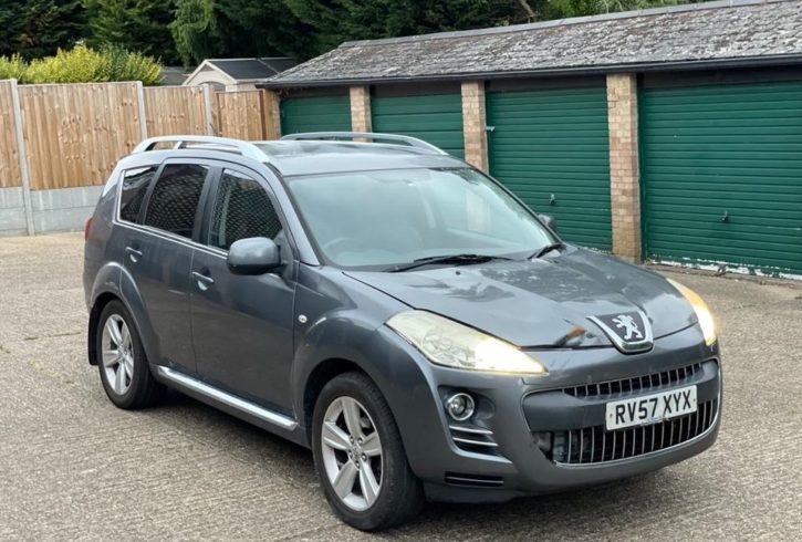 Vand Masina Peugeot 4007 In Hatfield, UK
