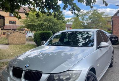 Vand Masina BMW Seria 3 Sedan In Borehamwood, UK