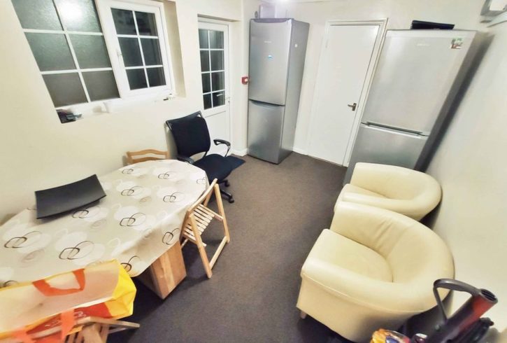 De Inchiriat Camera Single In Chadwell Heath, Londra