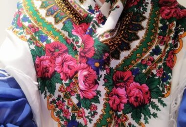 Family Gift's - Vindem Cadouri Cu Specific Romanesc In UK