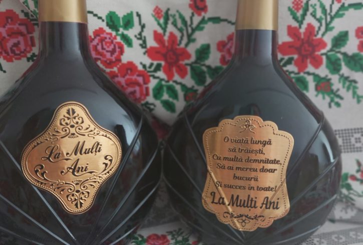 Family Gift's - Vindem Cadouri Cu Specific Romanesc In UK