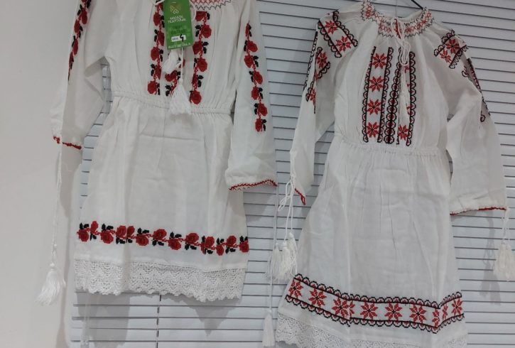 Family Gift's - Vindem Cadouri Cu Specific Romanesc In UK