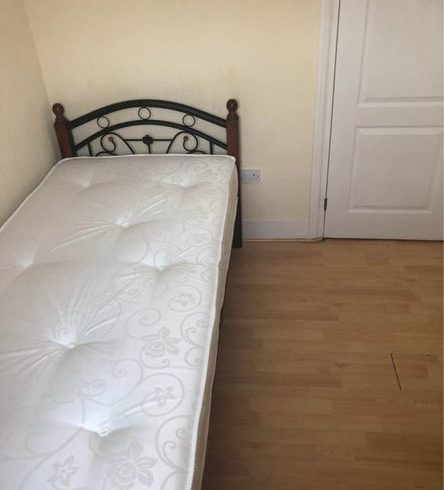 Chirie Camera Single In Barking, Londra