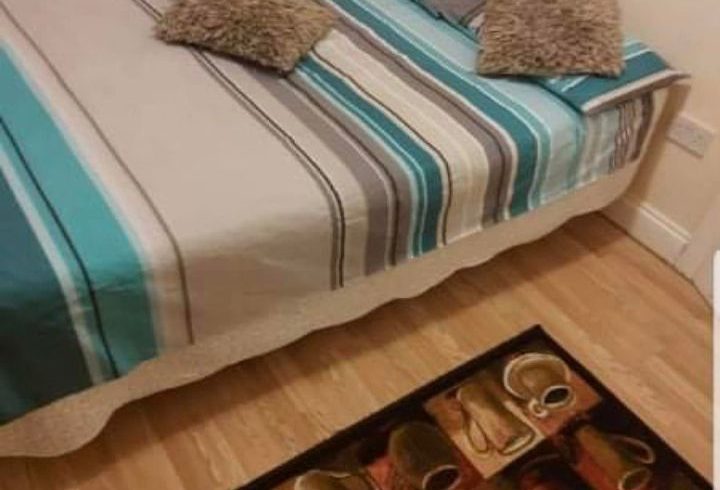 Chirie Camera Single Si Double In Aceeasi Casa In Ilford, Londra