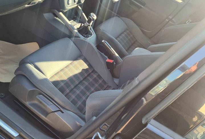 Vând Volkswagen Golf din 2005 in Dagenham Londra