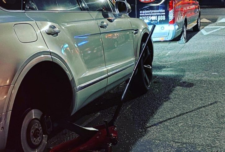 Montare Anvelope la locație / de urgență 24/7 in Londra Montare Anvelope la locație / de urgență 24/7 in Londra