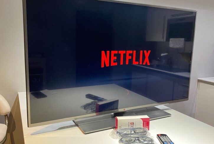 Vand Televizor Smart LG In Slough, UK