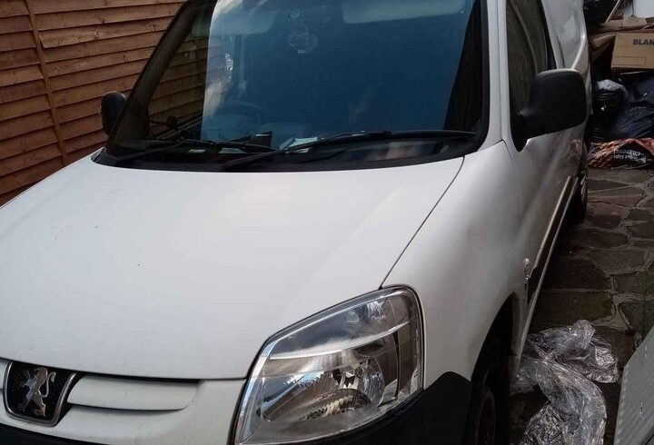 Vand Masina Peugeot Partner In Harrow, Londra