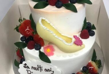 Tort Pentru Aniversari Si Prajituri La Comanda In Barnet, Londra