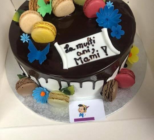 Tort Pentru Aniversari Si Prajituri La Comanda In Barnet, Londra