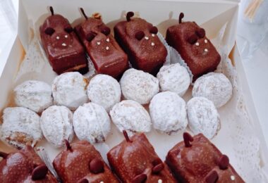 Torturi Si Prajituri La Comanda In Londra