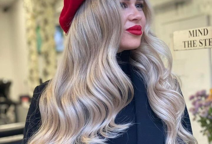 Salon De Coafura Si Frizerie In Watford, UK - Oana Hair Studio