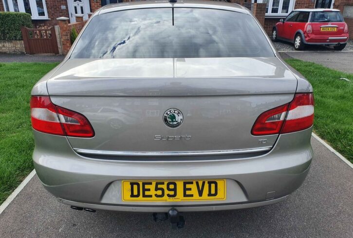 Vand Masina Skoda Superb In Romford, Londra