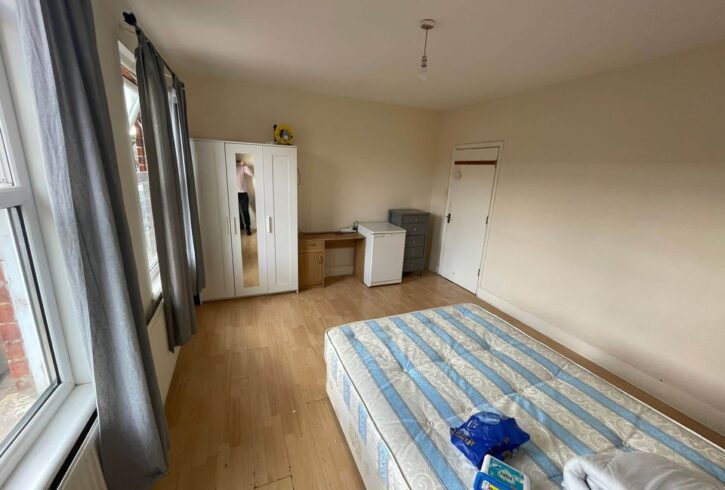 Chirie 2 Camere Intr-o Casa In Hounslow, Londra