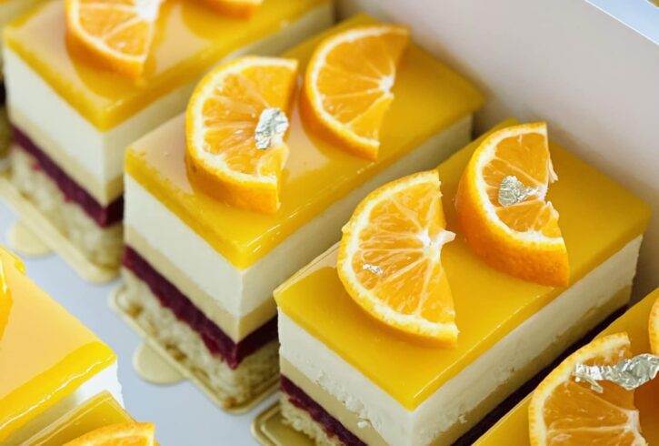 Torturi Si Prajituri Selecte La Comanda In Wokingham, UK