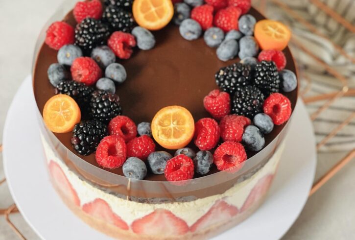 Torturi Si Prajituri Selecte La Comanda In Wokingham, UK