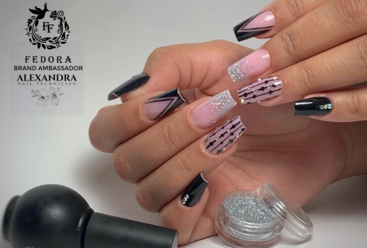 Salon De Manichiura Si Pedichiura In Chingford, Londra