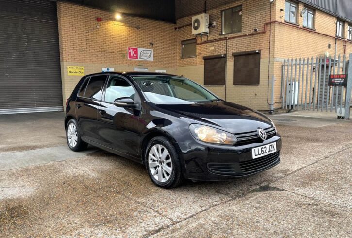 Vand Masina Volkswagen Golf Match In Dagenham, Londra