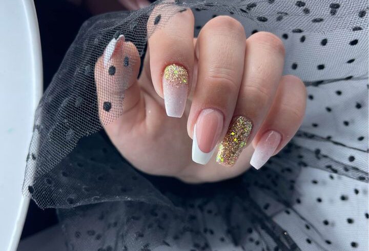 Servicii De Manichiura Si Extensii Gene In East Ham, Londra