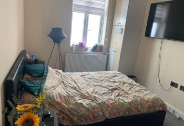 Chirie Camera Dubla In Feltham, Londra