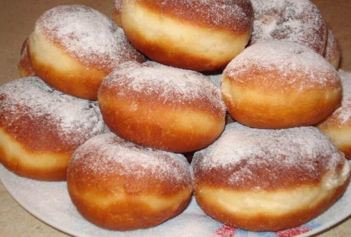 Vand Prajituri Traditionale Romanesti De Casa In Romford, Londra