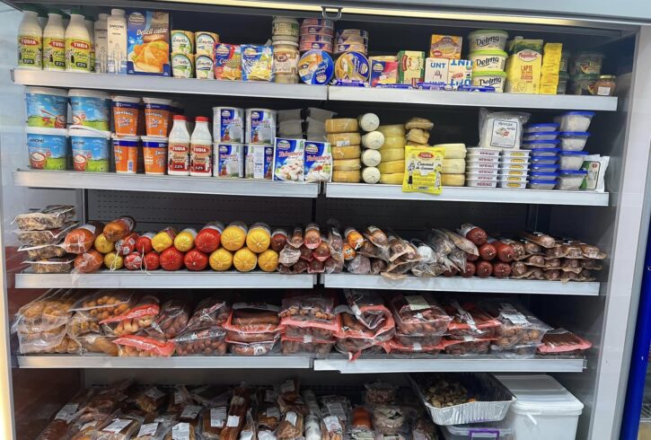 Magazin Traditional Romanesc In Manchester