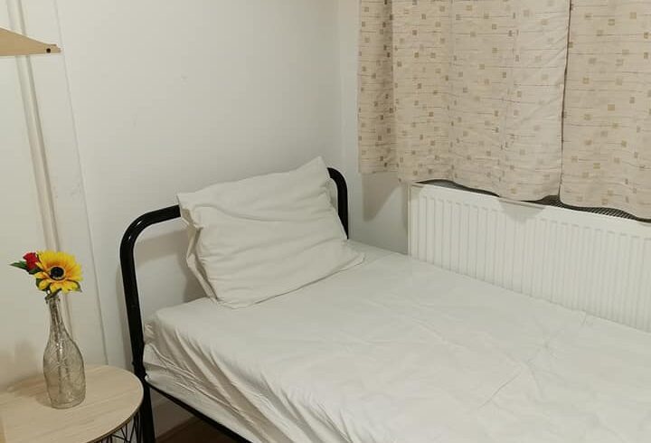 Inchiriez Camera Single In Manor Park, Londra