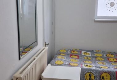 Camera Single De Inchiriat In Pinner, Londra