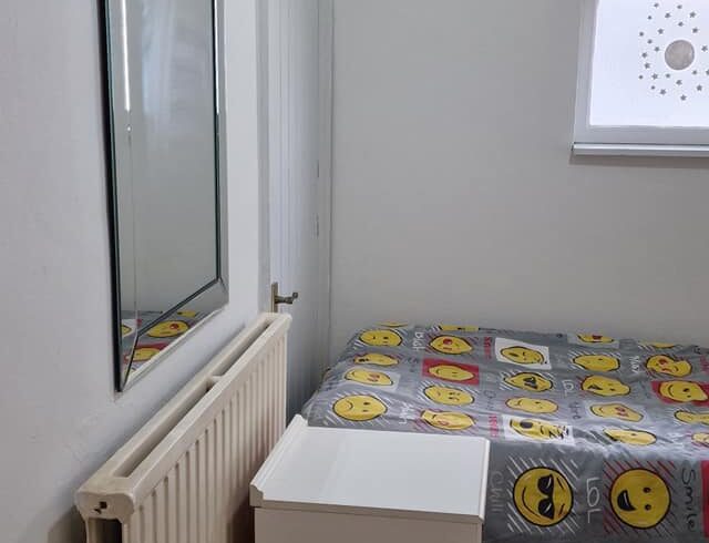 Camera Single De Inchiriat In Pinner, Londra