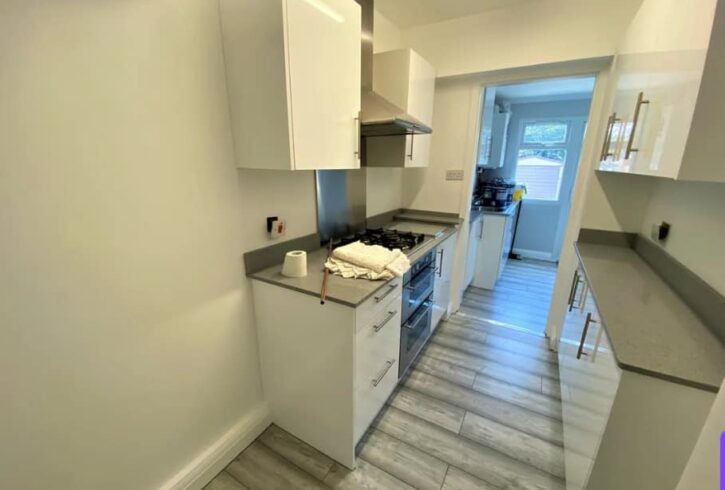 Chirie Casa Cu 4 Camere In Dagenham, Londra