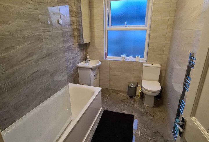 Chirie Camera Dubla In Wood Green, Londra