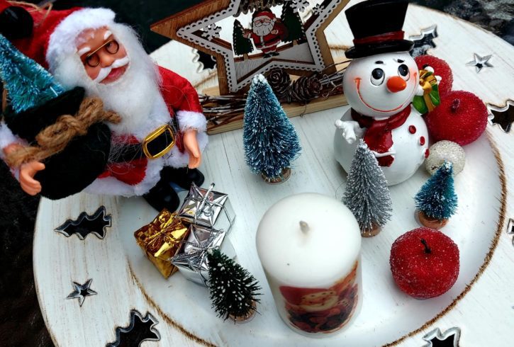 Aranjamente Florale Si Decoratiuni Masa De Craciun In Londra, UK