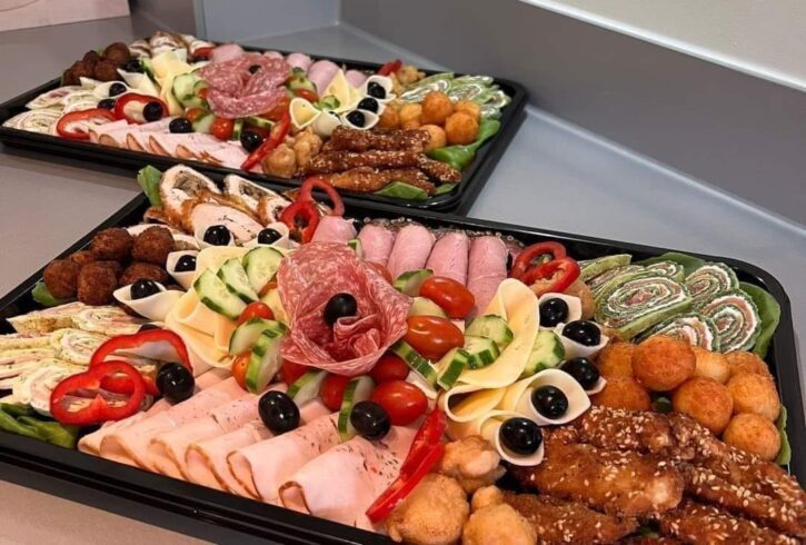 Torturi, Prajituri, Aperitive Romanesti In Harrow, Londra