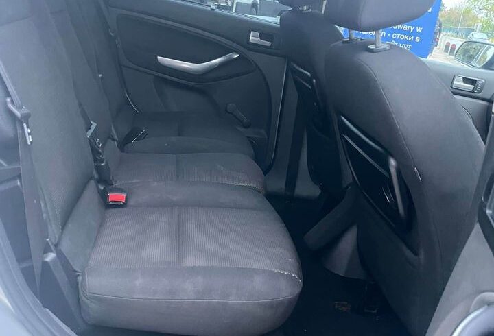 Vand Masina Ford Focus In Dagenham, Londra