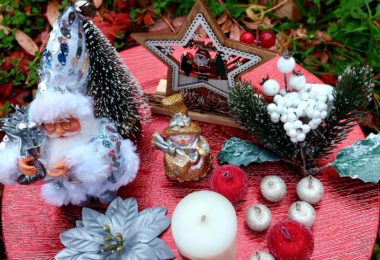 Aranjamente Florale Si Decoratiuni Masa De Craciun In Londra, UK