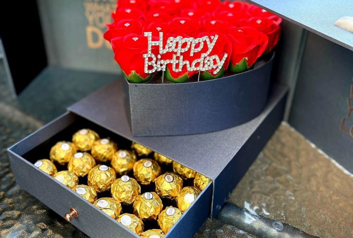 Aranjamente Florale Si Decoratiuni Masa De Craciun In Londra, UK