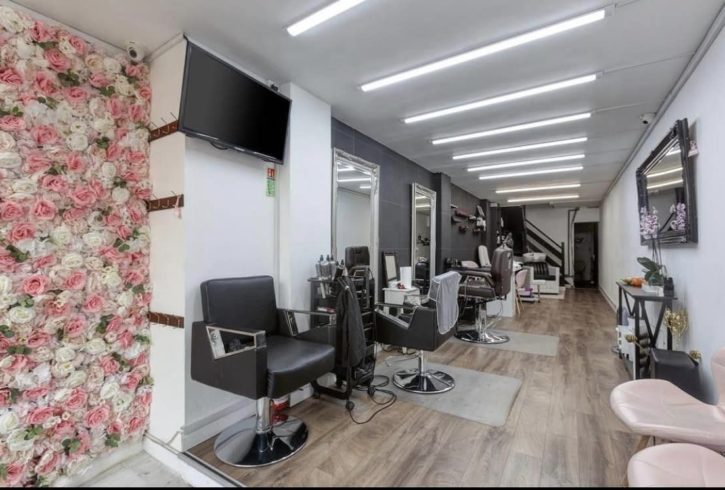 Servicii De Epilare Cu Ceara In Newham, Londra