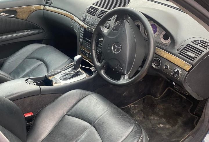 Vând Mercedes Benz E-Class din 2004 in Gravesend - Rmf Lux Car