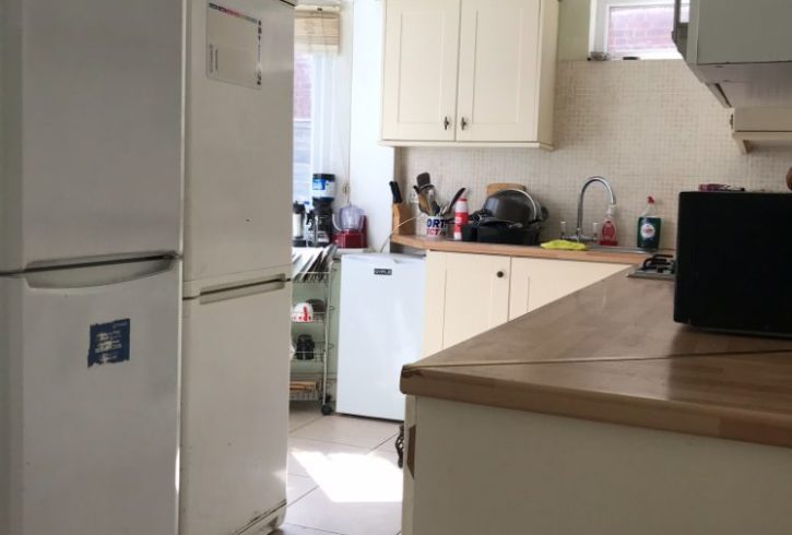 Chirie Camera Dubla Mare in Brent NW10 Londra Chirie Camera Dubla Mare in Brent NW10 Londra