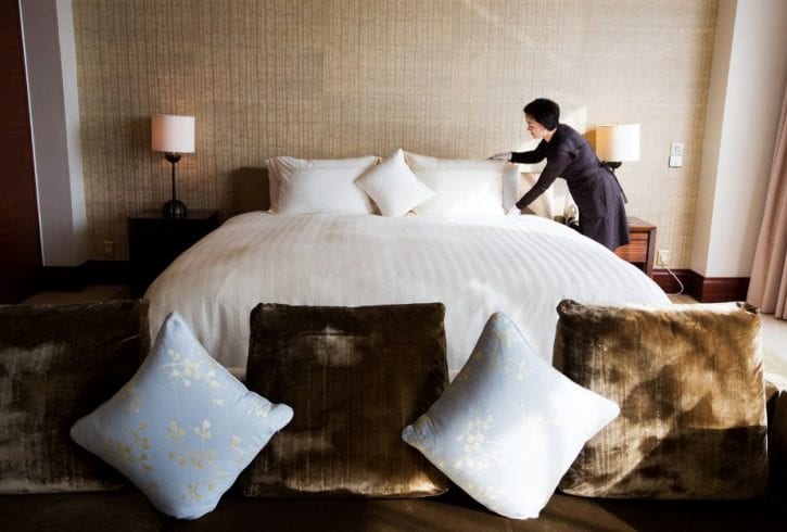 Recrutam personal curatenie hotel - Self Employed