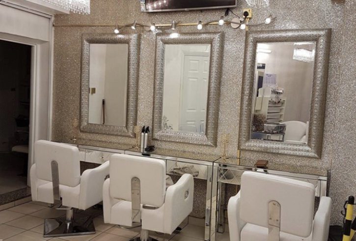 Angajez Coafeza si Cosmeticiana in zona Enfield