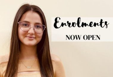 Aplica la Universitate sau Colegiu in UK