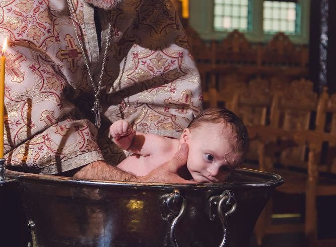 Zandy Dinu - Fotograf si cameraman pentru nunta, botez, aniversare