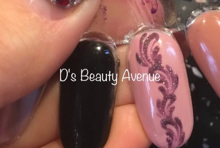 Alungire unghii - Nail Art