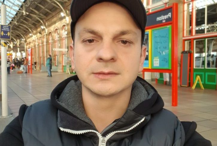 Doresc sa cunosc o fata pentru o relatie in Manchester