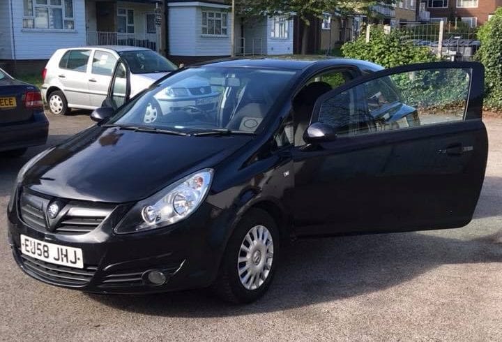 Auto For Sale Vauxhall Corsa 1.4L Petrol in Croydon Londra UK CR0